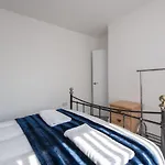 A Cosy, Modern 3 Bedroom House In Dom wakacyjny